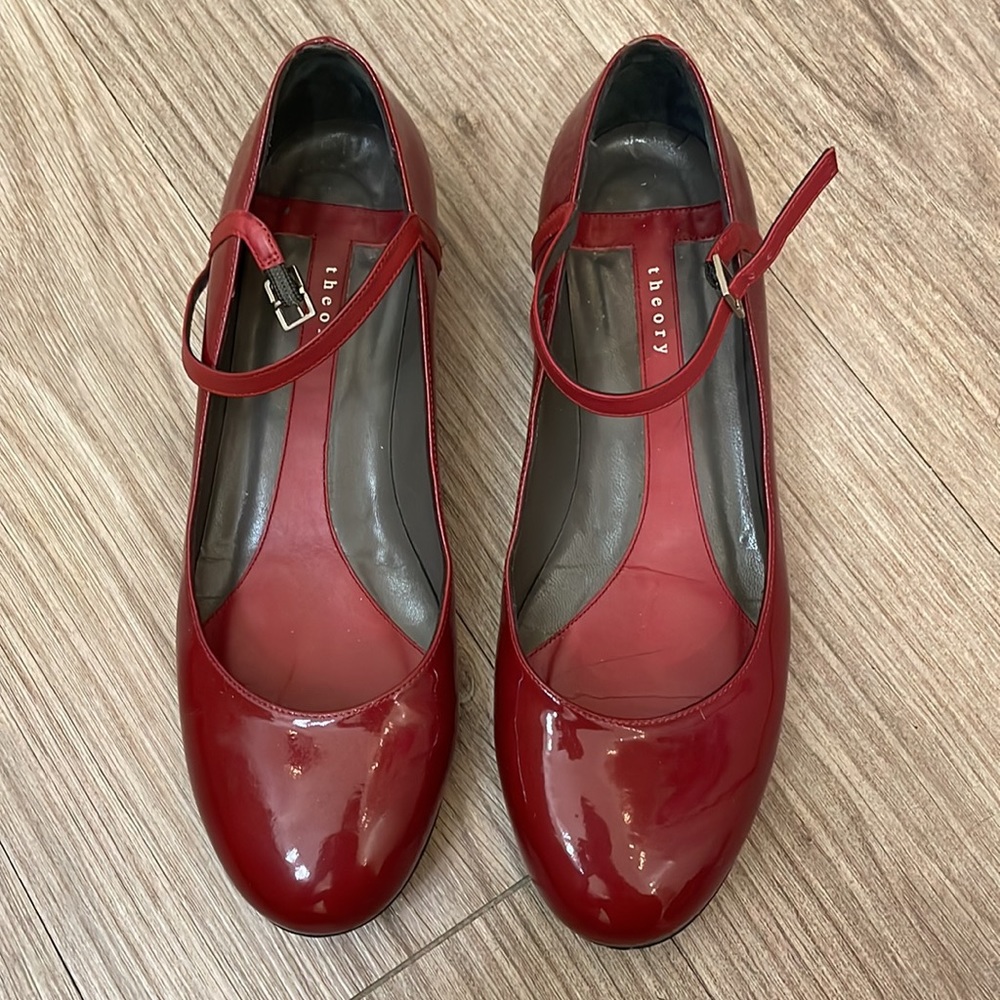 Theory Shiny Red Flats